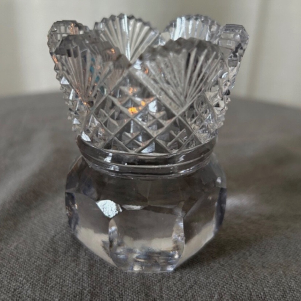 vintage West Moreland toothpick UV reactive glass